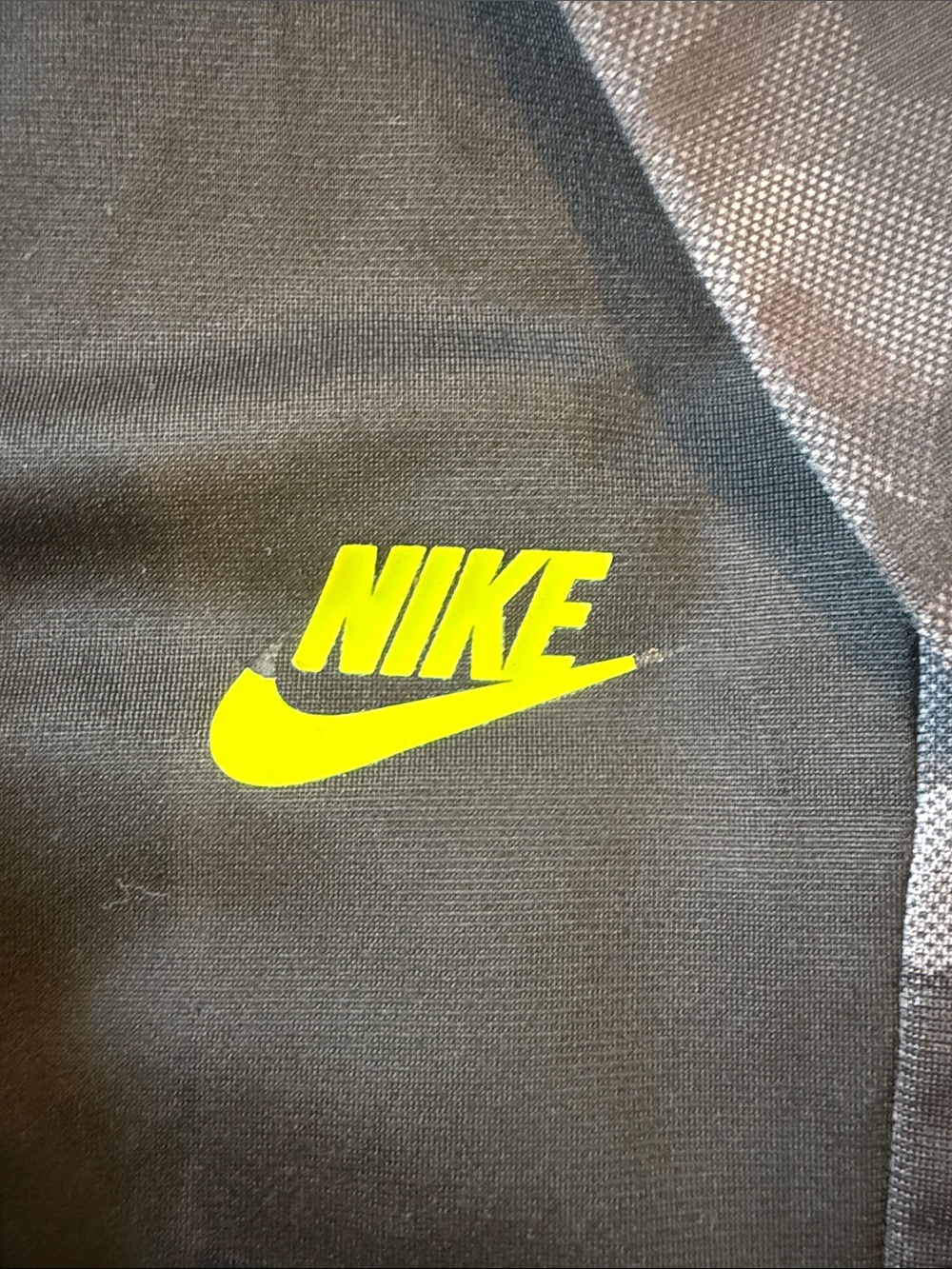 Nike Set - Picture 2 of 5